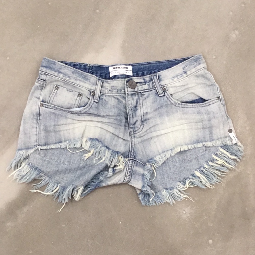 One teaspoon Bonitas in diamonde